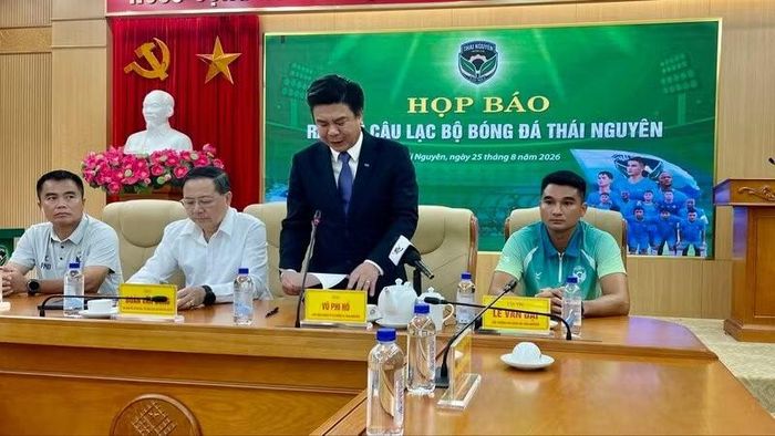 Ông Vũ Phi Hổ, Chủ tịch Hội đồng quản trị Công ty cổ phần FC Thái Nguyên, Chủ tịch FC Thái Nguyên cho biết, phấn đấu 2 năm tới FC Thái Nguyên lên chơi ở Giải V-League và trong vòng 5 năm tới giành chức vô địch V-League. (Ảnh: CTV)