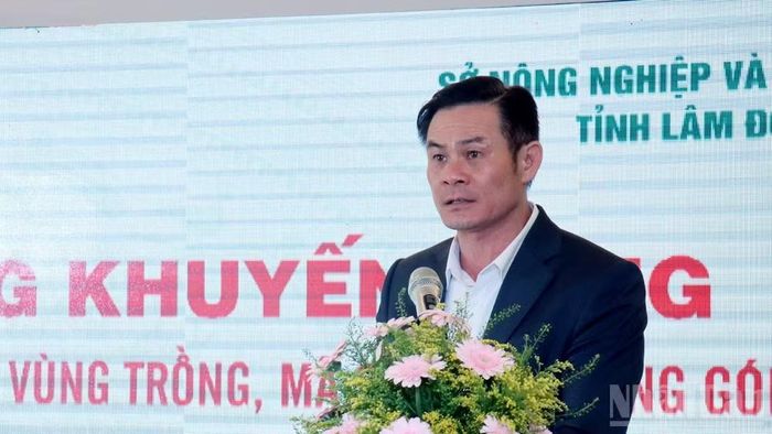 Phó Giám đốc Sở Nông nghiệp và Môi trường tỉnh Lâm Đồng Vũ Đình Cường phát biểu tại chương trình. (Ảnh: MAI VĂN BẢO)