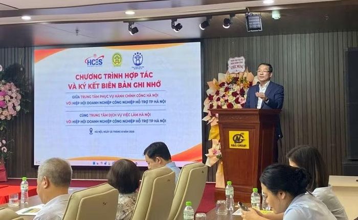 Chủ tịch Hiệp hội HANSIBA Nguyễn Hoàng phát biểu tại chương trình. (Ảnh: NGUYÊN TRANG)