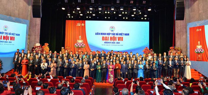  Ban Chấp hành Liên minh Hợp tác xã Việt Nam khóa VII, nhiệm kỳ 2026 - 2031 ra mắt.