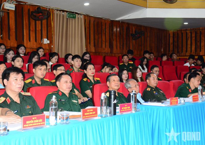 Các đại biểu tham dự Hội thảo khoa học “Đào tạo Báo chí - Truyền thông tại Trường Đại học Văn hóa nghệ thuật Quân đội - Thực trạng và giải pháp”.