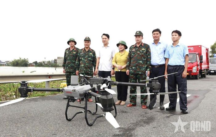 Phương tiện bay không người lái dự kiến sẽ được sử dụng để thả lương thực ở những khu vực bị chia cắt bởi ngập lụt.