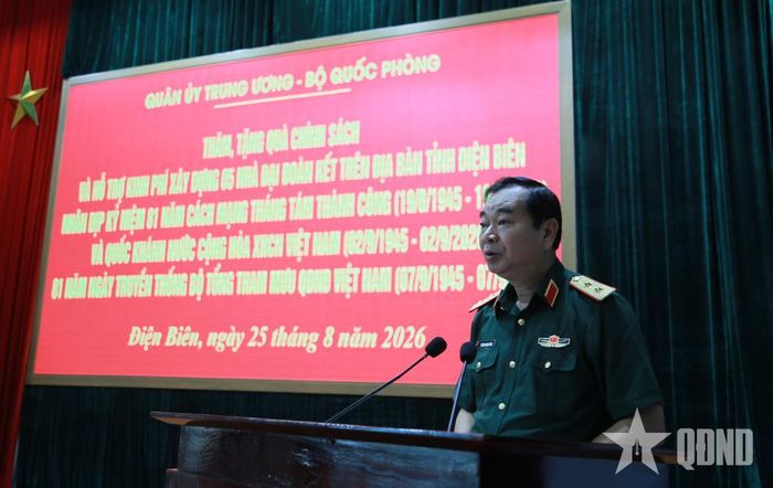  Trung tướng Trương Mạnh Dũng phát biểu tại buổi lễ. 