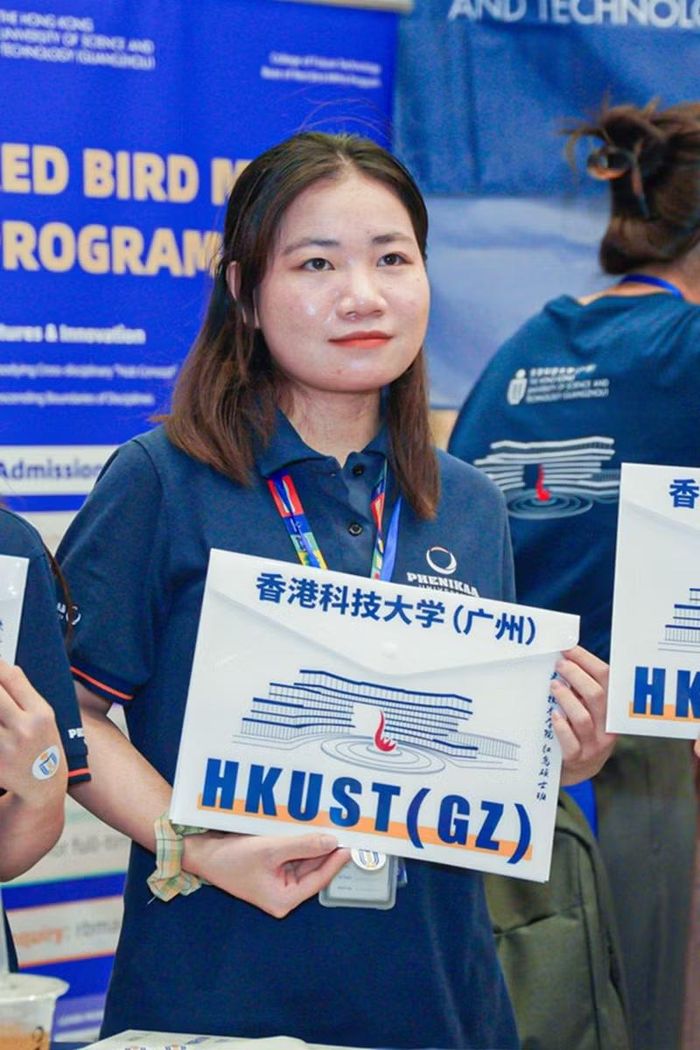 Không dừng lại ở các cuộc thi, Phương Thùy chủ động tìm cơ hội sử dụng tiếng Trung ngoài giảng đường.