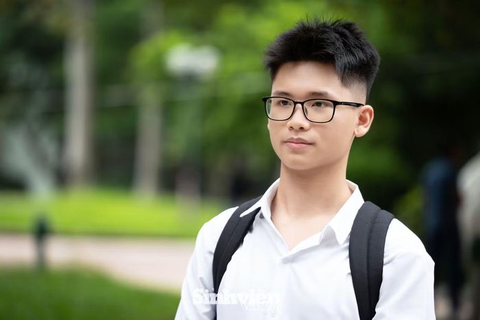 Trần Anh Tú - tân sinh viên chương trình tiên tiến Khoa học dữ liệu và Trí tuệ nhân tạo (IT-E10), Đại học Bách khoa Hà Nội.