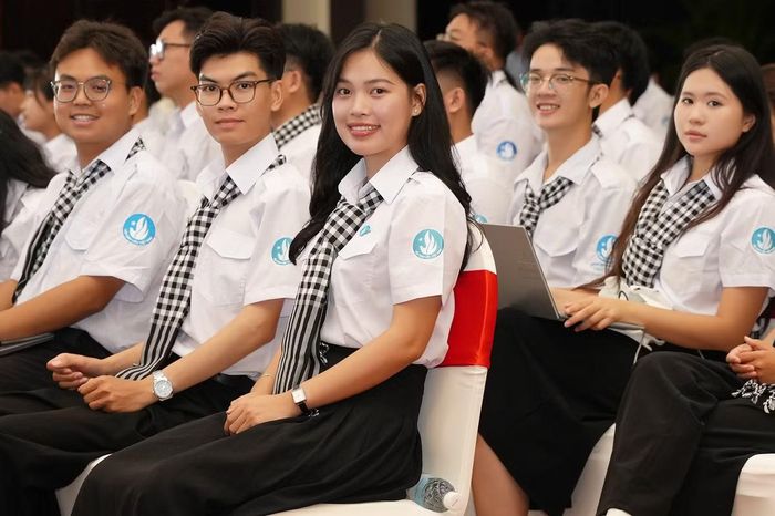 Các đại biểu tham dự Hội nghị.