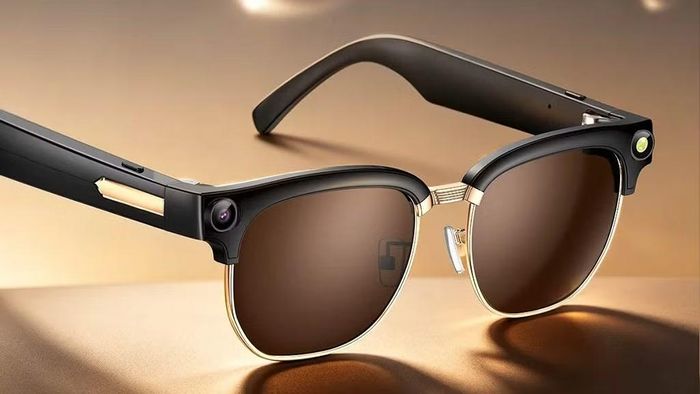 AuraView với thiết kế nữa viền kim loại sang trọng.