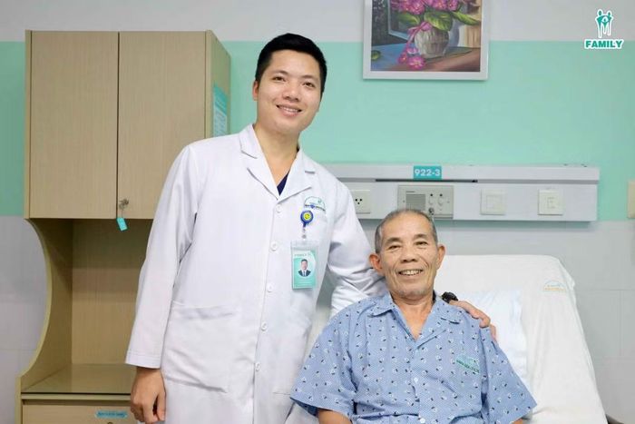 Bệnh nhân U.N.L. hồi phục ổn định sau ca phẫu thuật bắc cầu động mạch đùi – khoeo thành công - Ảnh BVCC