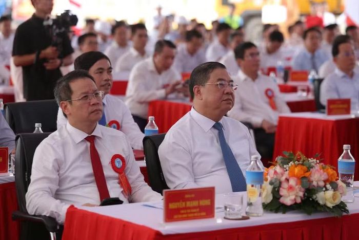 Ông Phạm Gia Túc, Ủy viên Bộ Chính trị, Phó Thủ tướng Thường trực Chính phủ tham dự Lễ khởi công dự án.