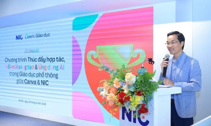Ông Đỗ Tiến Thịnh – Phó Giám đốc NIC trao đổi tại chương trình.