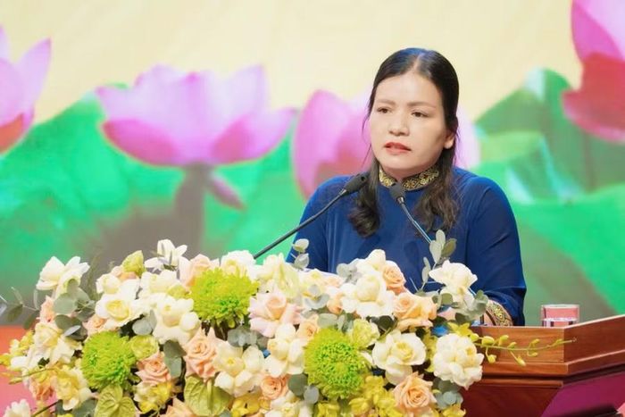 Bà Y Ngọc, Phó Chủ tịch UBND tỉnh Quảng Ngãi phát biểu tại Hội nghị. Ảnh: Cổng TTĐT tỉnh Quảng Ngãi