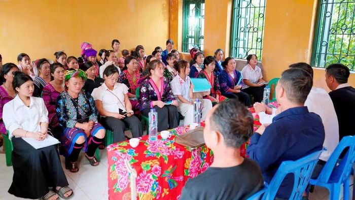 Ở những lớp học nghề, người dân không chỉ học để có chứng chỉ mà quan trọng hơn là biến kiến thức thành kỹ năng, đưa kỹ năng vào sản xuất và từng bước nâng cao thu nhập.