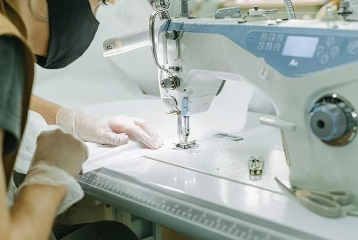 Ngành dệt may Việt Nam đang đứng trước ngã rẽ giữa việc duy trì mô hình sản xuất cũ và việc tận dụng AI để hướng tới nền sản xuất thông minh và bền vững hơn. (Nguồn: Pexels)