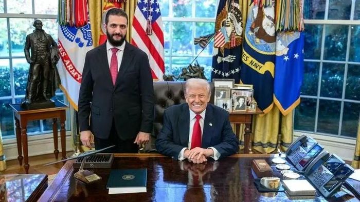 Tổng thống Mỹ Donald Trump và Tổng thống Syria Ahmed al-Sharaa. Ảnh: Truth Social