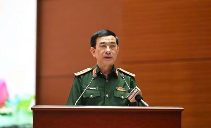 Đại tướng Phan Văn Giang, Ủy viên Bộ Chính trị, Phó Thủ tướng Chính phủ, Bộ trưởng Bộ Quốc phòng phát biểu tại hội nghị (ảnh N.K).
