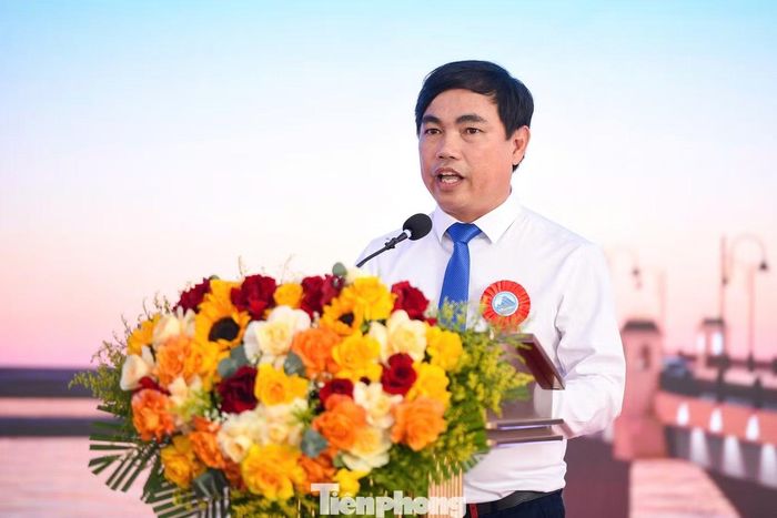 Ông Nguyễn Văn Thường - Giám đốc Ban quản lý dự án ĐTXD các công trình giao thông và nông nghiệp Đà Nẵng (chủ đầu tư) phát biểu tại lễ khởi công.