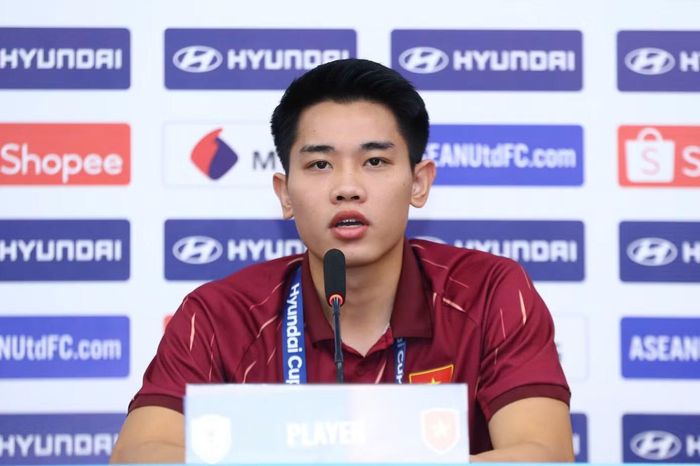 Nguyễn Đình Bắc cho biết sẽ nỗ lực tối đa để đội tuyển Việt Nam đánh bại Thái Lan (ảnh Ngọc Tú)