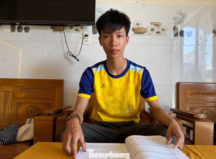 Lê Viết Hồng Anh hứa sẽ cố gắng học tập, sống cho nên người.