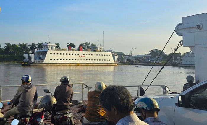 Vĩnh Long yêu cầu đảm bảo đầy đủ phương tiện phục vụ nhu cầu đi lại của người dân và du khách dịp lễ Quốc khánh 2/9.