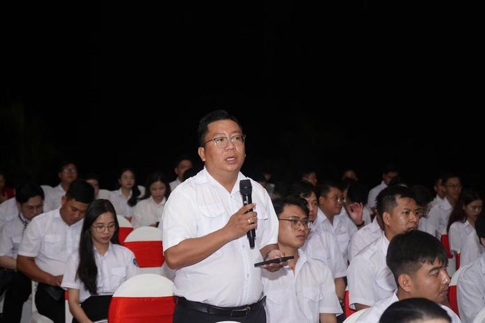 Các ý kiến tham luận tại Hội nghị.