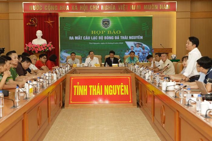 Toàn cảnh buổi họp báo