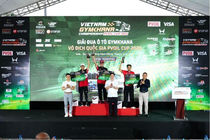  Các vận động viên chiến thắng ở Hạng Cầu trước 
