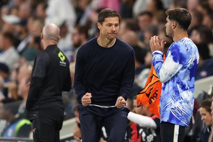 Niềm vui của Xabi Alonso ở khu kỹ thuật