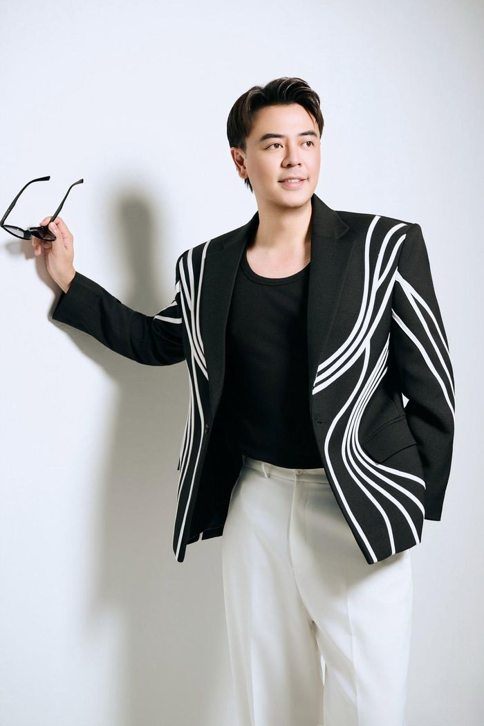 Diễn viên Tuấn Tú