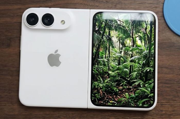 Hình ảnh được cho là iPhone Ultra màn hình gập màu bạc. Ảnh: Majin Bu / X