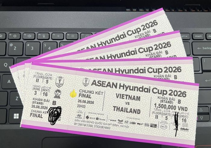 Vé trận tuyển Việt Nam vs Thái Lan lên cơn sốt. 