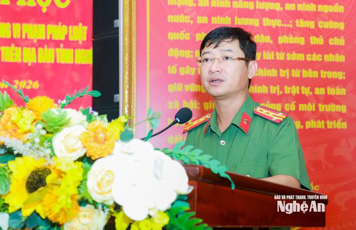 Đại tá Trần Ngọc Tuấn - Phó Giám đốc Công an tỉnh phát biểu khai mạc hội thảo. Ảnh: Thành Duy
