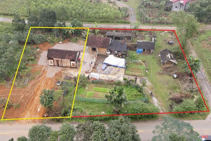  Thửa đất tranh chấp rộng hơn 1.800 m2 giữa ông Nguyễn Văn Phương và bà Nguyễn Thị Phúc (xã Hương Xuân) tranh chấp hơn 9 năm đã được giải quyết hợp lý, hợp tình sau phiên tiếp dân định kỳ của đồng chí Bí thư Tỉnh ủy Nguyễn Duy Lâm. (Ảnh tư liệu). 