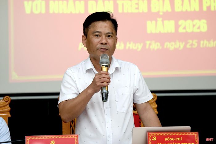 Chủ tịch UBND phường Hà Huy Tập Dương Thanh Trung phát biểu tại hội nghị.