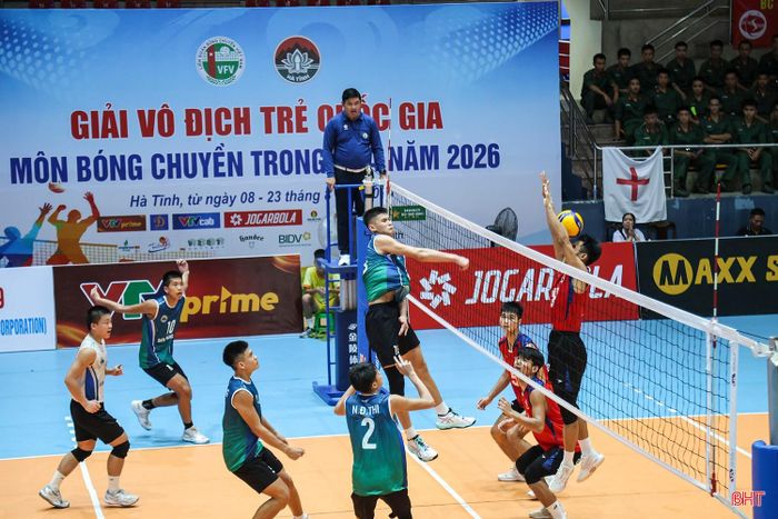 Hai đội đã thi đấu đầy nỗ lực và cố gắng. Chung cuộc, đội trẻ Biên phòng MB giành chiến thắng với tỷ số 3-2.