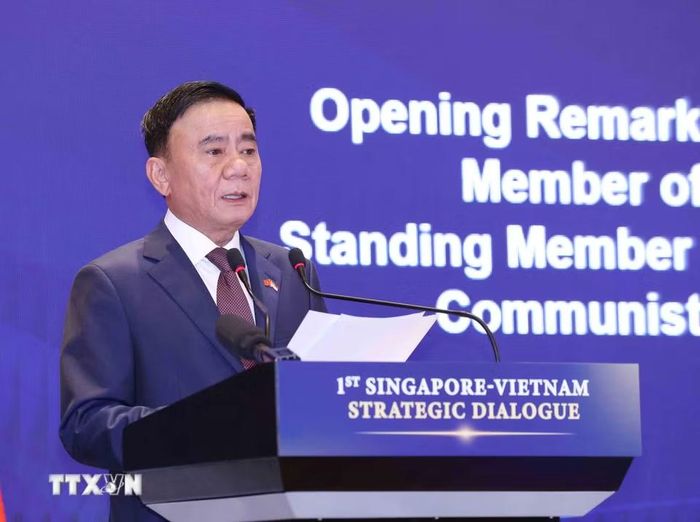 Đồng chí Trần Cẩm Tú, Ủy viên Bộ Chính trị, Thường trực Ban Bí thư phát biểu tại Đối thoại Chiến lược Việt Nam-Singapore lần thứ nhất giữa Đảng Cộng sản Việt Nam và Đảng Hành động Nhân dân Singapore. (Ảnh: Phương Hoa/TTXVN) ​
