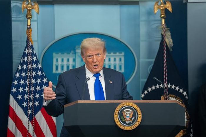 Tổng thống Mỹ Donald Trump phát biểu tại Nhà Trắng. Ảnh: THX/TTXVN