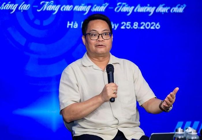TS Nguyễn Việt Hùng - Viện trưởng Viện Nghiên cứu phát triển kinh tế - xã hội Hà Nội (Ảnh: Xuân Hải).