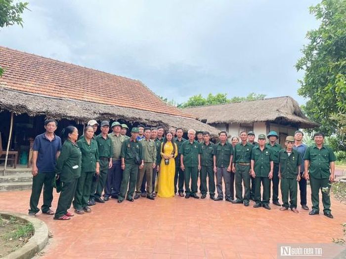 Các cựu chiến binh về thăm ngôi nhà gắn với tuổi thơ của vị tướng huyền thoại Võ Nguyên Giáp.