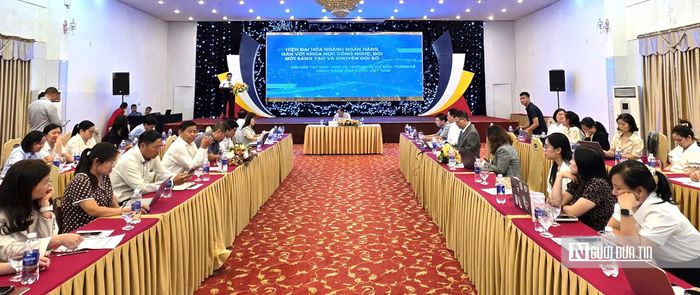 Hội thảo tập trung thảo luận mô hình tăng trưởng mới dựa trên khoa học công nghệ, đổi mới sáng tạo và chuyển đổi số.