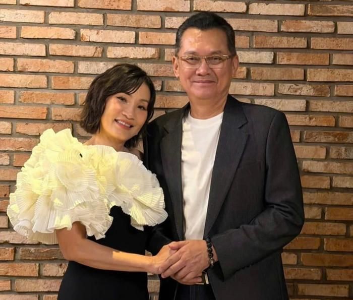 NSƯT Hữu Châu và Hồng Đào có tình bạn kéo dài hơn 40 năm. 