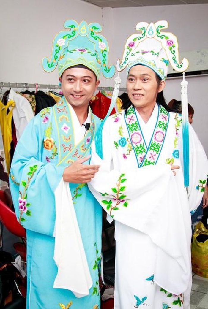 Hứa Minh Đạt và NSƯT Hoài Linh có nhiều cơ hội gặp gỡ, làm việc cùng nhau.