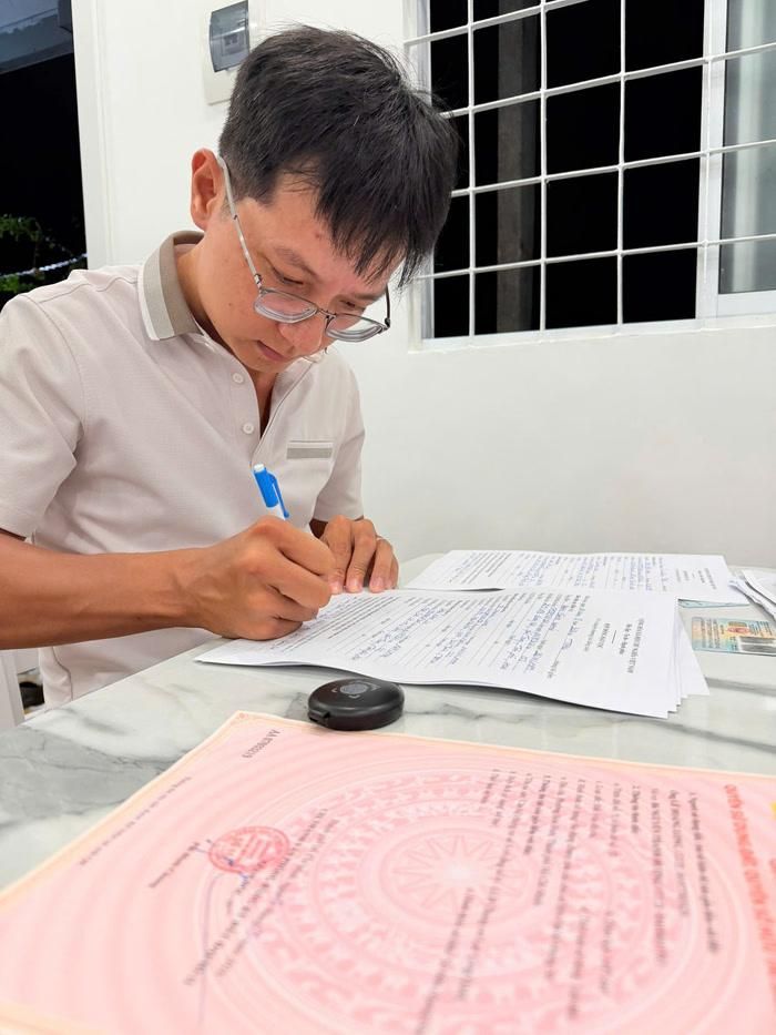 Cái tên kênh “Mơ Có Cái Nhà” xuất phát từ một mong muốn cá nhân của Nguyễn Thanh Luân trước khi gắn với hành trình làm nghề môi giới.