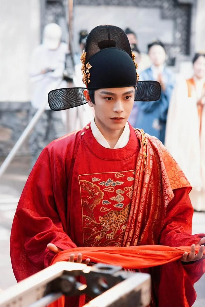 Trong vai Triệu Lăng, Đinh Vũ Hề nhận được nhiều sự chú ý. Ảnh: Weibo