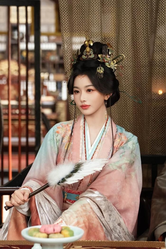 Nữ chính Lý Thuật do Khổng Tuyết Nhi đảm nhận. Ảnh: Weibo