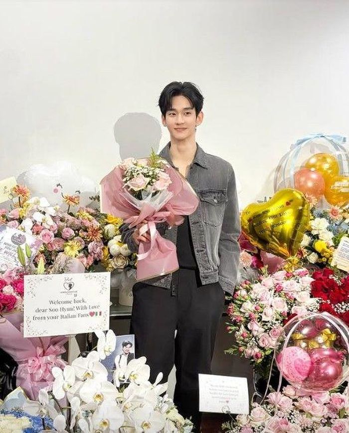 Nhiều khán giả nhận xét Kim Soo Hyun trông gầy hơn trước.