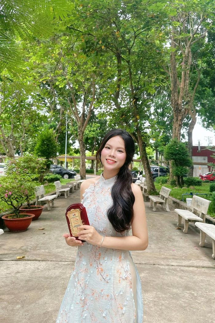 Sinh viên Lê Bảo Trân