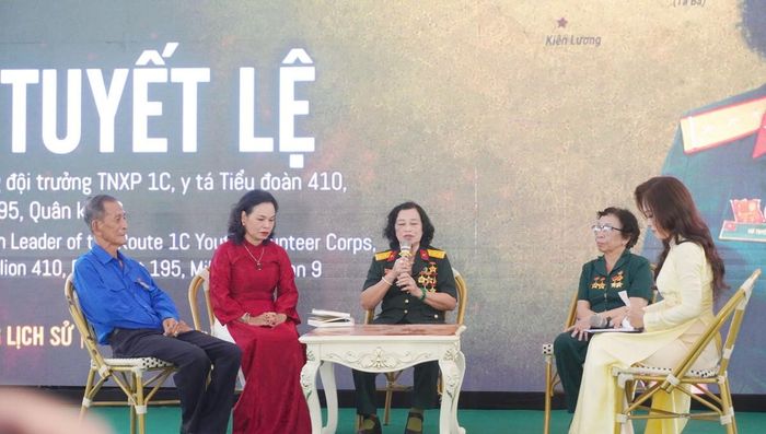 Các nhân chứng chiến tranh trở lại với ký ức tuổi thanh xuân qua những hình ảnh, kỷ vật được lưu giữ hơn nửa thế kỷ