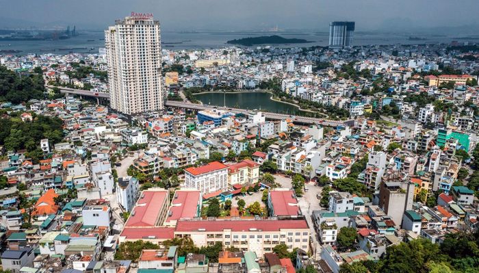 Thành phố Quảng Ninh sẽ chuyển dịch mạnh mẽ sang mô hình kinh tế dựa trên chuỗi giá trị gia tăng. Ảnh: Hoàng Anh