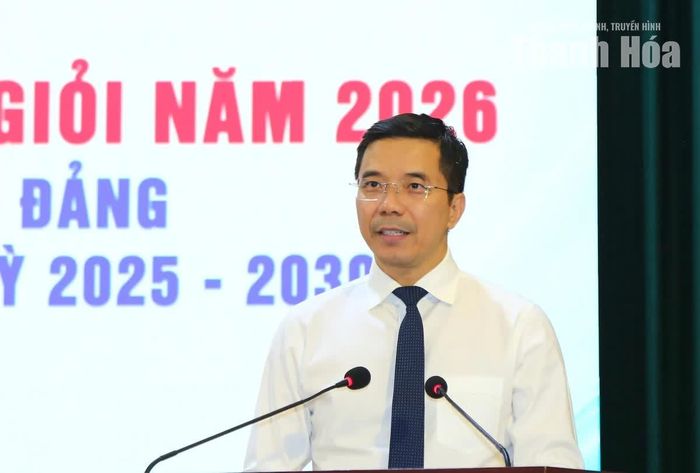 Phó Bí thư Thường trực Tỉnh ủy Nguyễn Hồng Phong phát biểu chào mừng Hội thi.