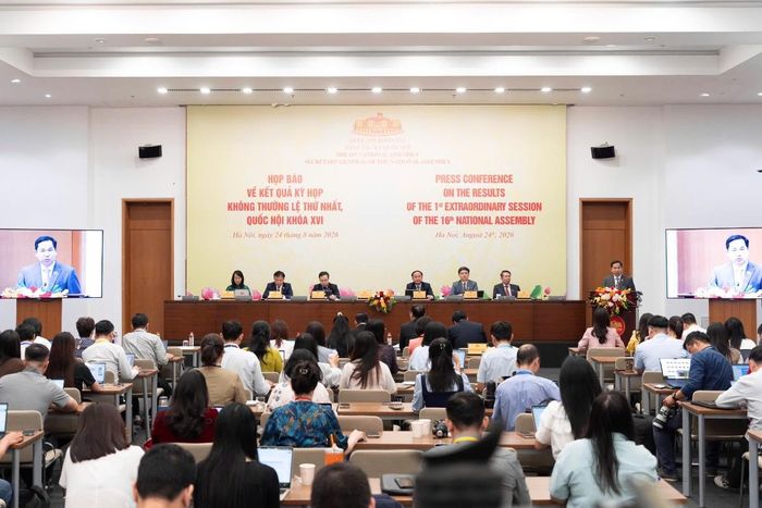 Toàn cảnh buổi họp báo về kết quả Kỳ họp không thường lệ thứ Nhất, Quốc hội khóa XVI. Ảnh: Quốc hội.